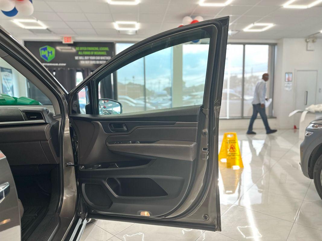 2019 Honda Odyssey EX photo 33