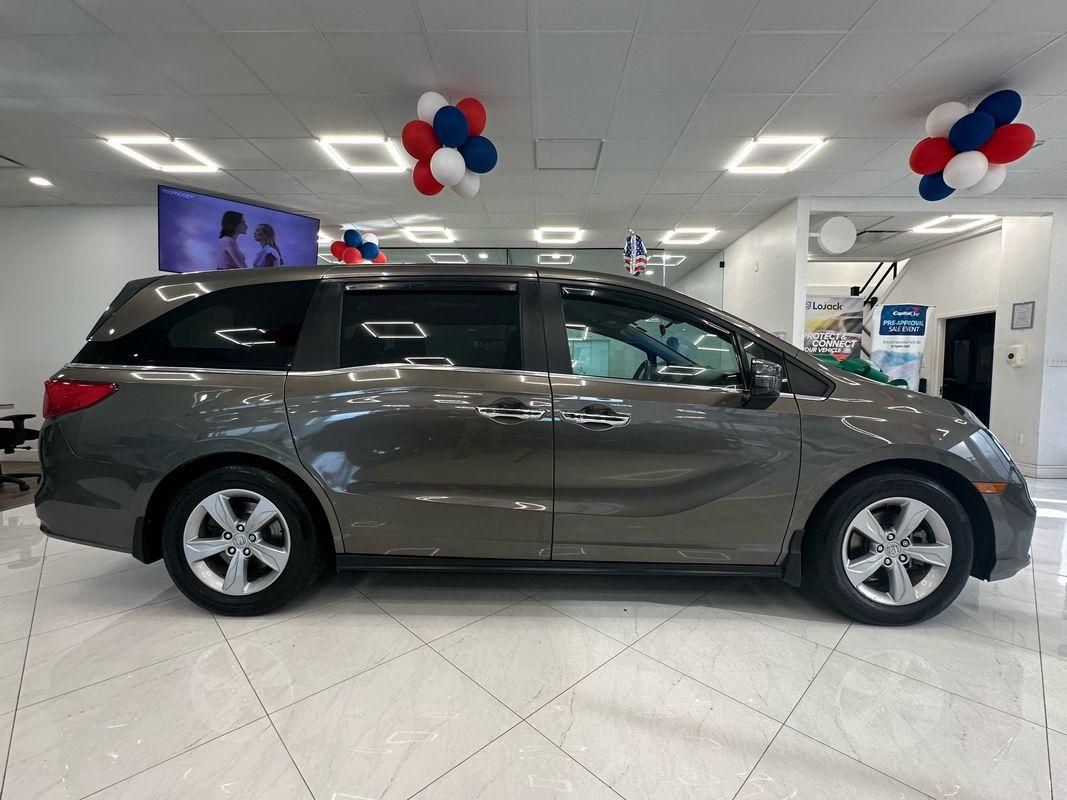 2019 Honda Odyssey EX photo 2