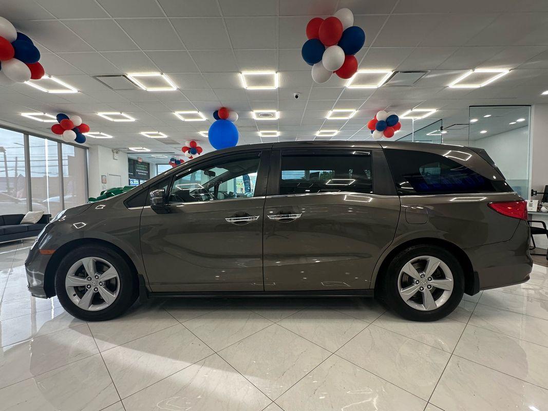 2019 Honda Odyssey EX photo 3