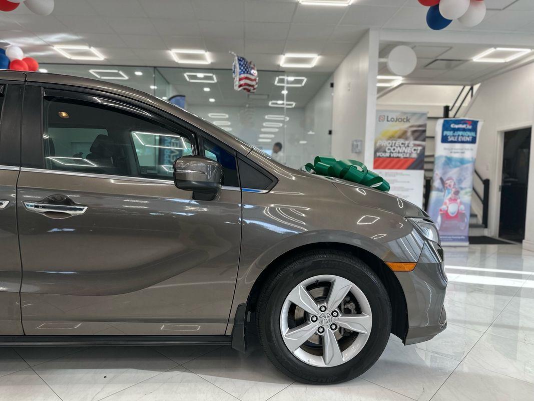 2019 Honda Odyssey EX photo 5