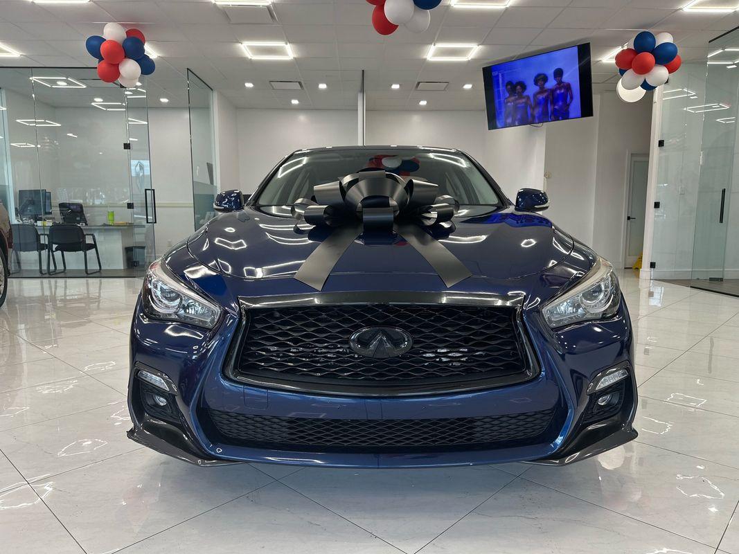 2018 Infiniti Q50 3.0t Sport photo 2