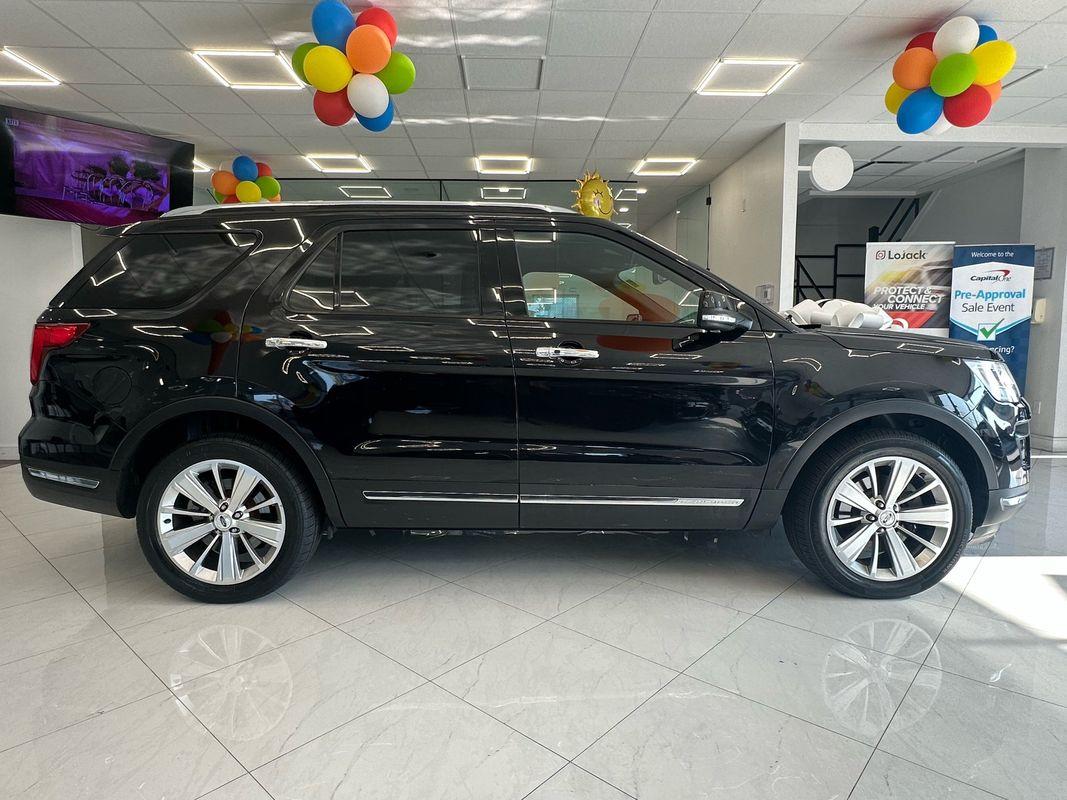2019 Ford Explorer Limited photo 2