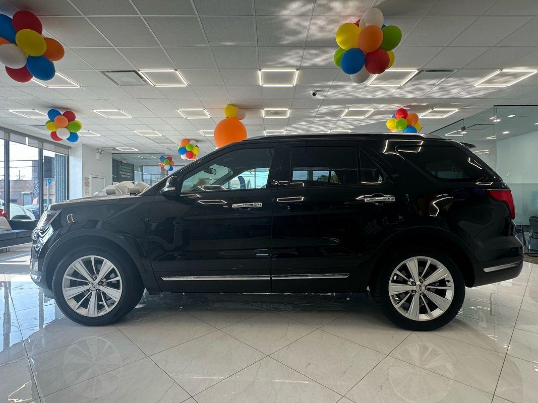 2019 Ford Explorer Limited photo 3