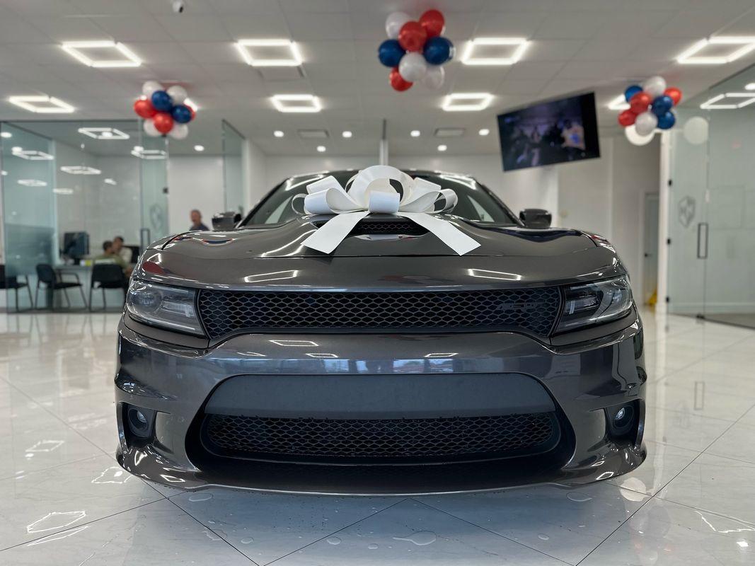 2019 Dodge Charger R/T photo 2