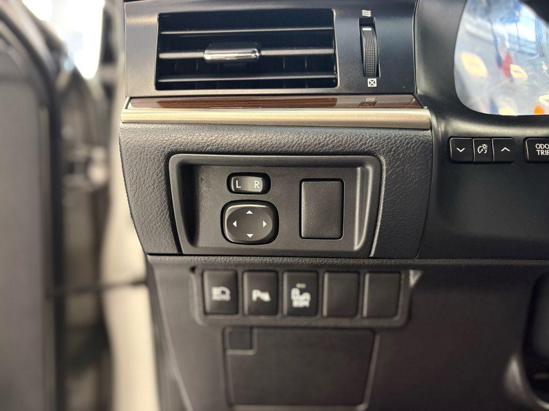 2016 Lexus ES 350 photo 26