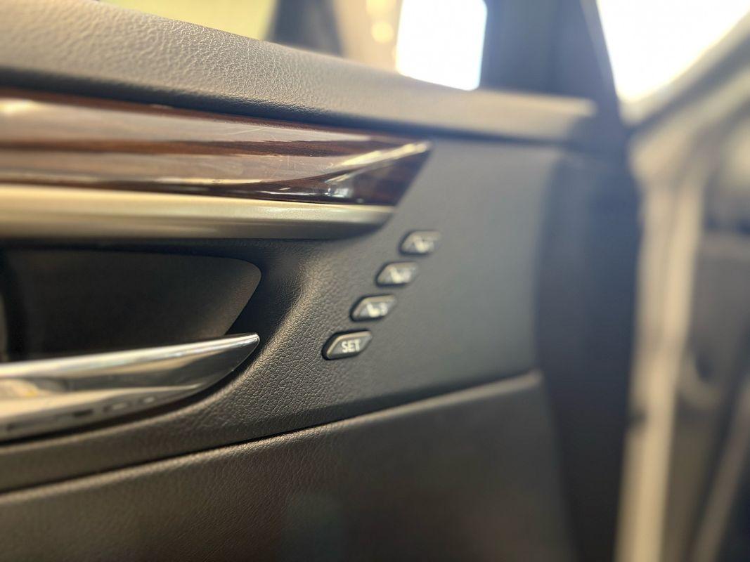 2016 Lexus ES 350 photo 27