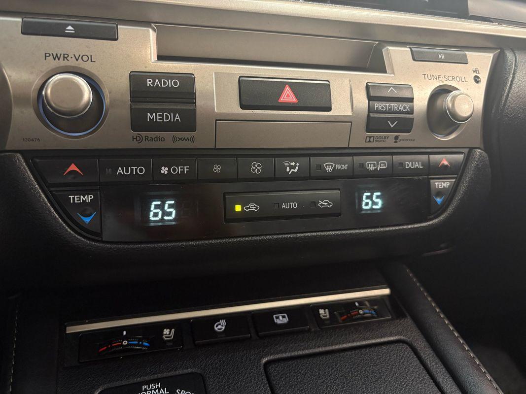 2016 Lexus ES 350 photo 30