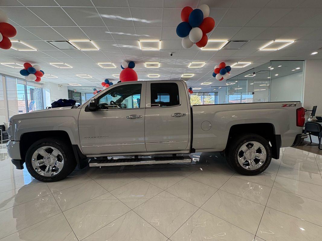 2016 Chevrolet Silverado 1500 LTZ Z71 photo 2