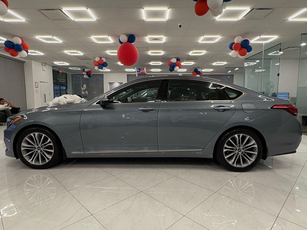 2017 Genesis G80 3.8 photo 4