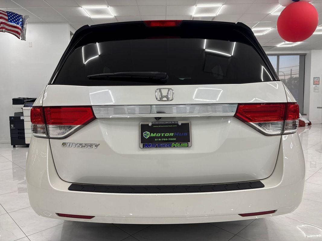 2016 Honda Odyssey EX-L photo 11