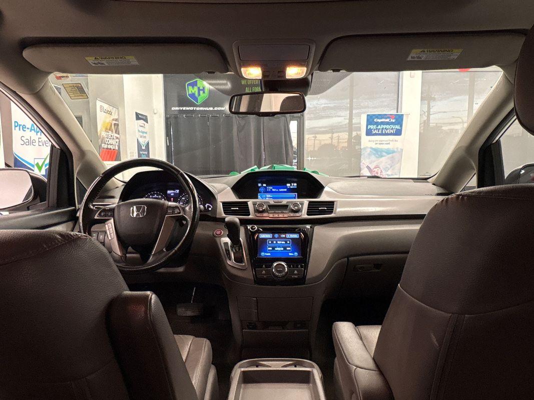 2016 Honda Odyssey EX-L photo 17