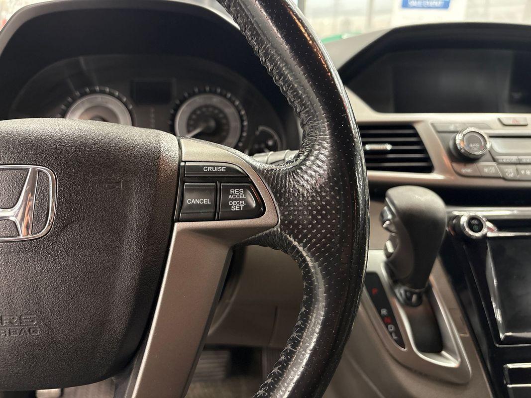 2016 Honda Odyssey EX-L photo 20