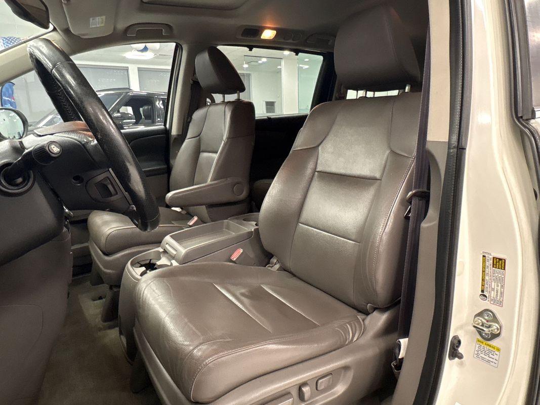 2016 Honda Odyssey EX-L photo 22