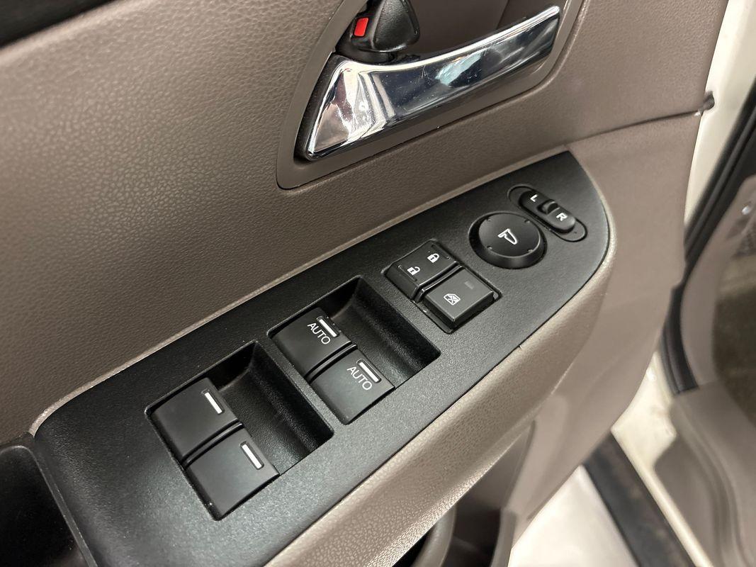 2016 Honda Odyssey EX-L photo 28