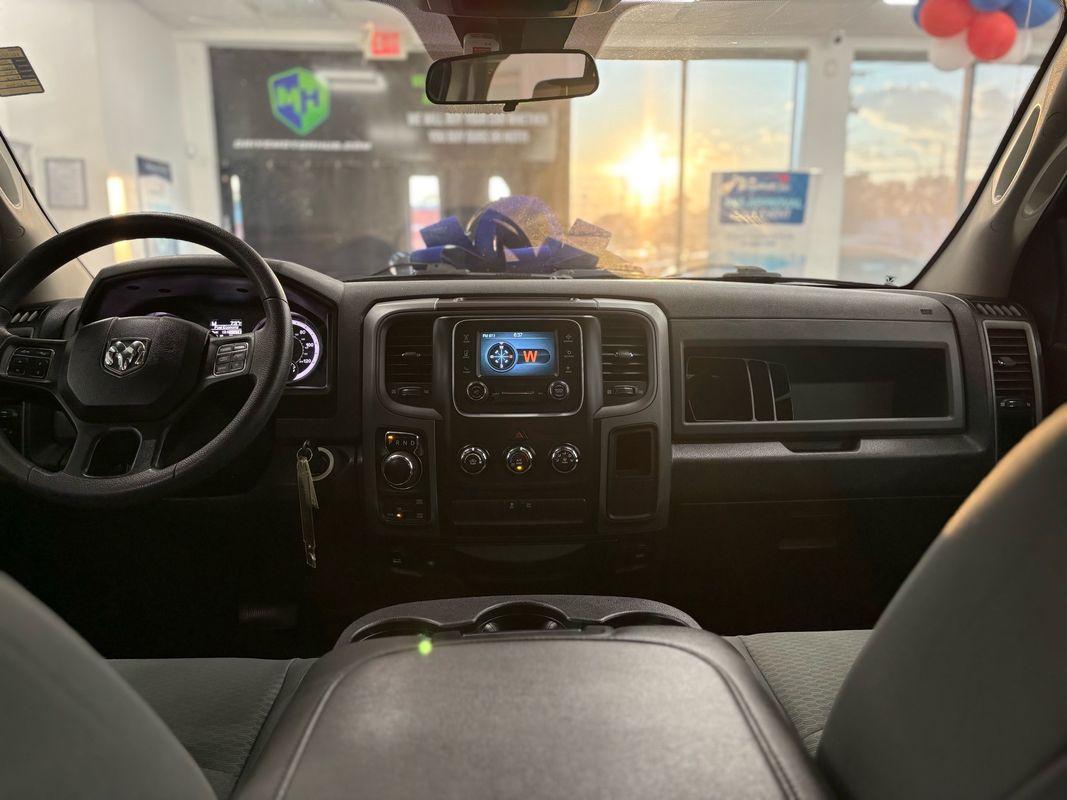 2018 Ram 1500 Express photo 11