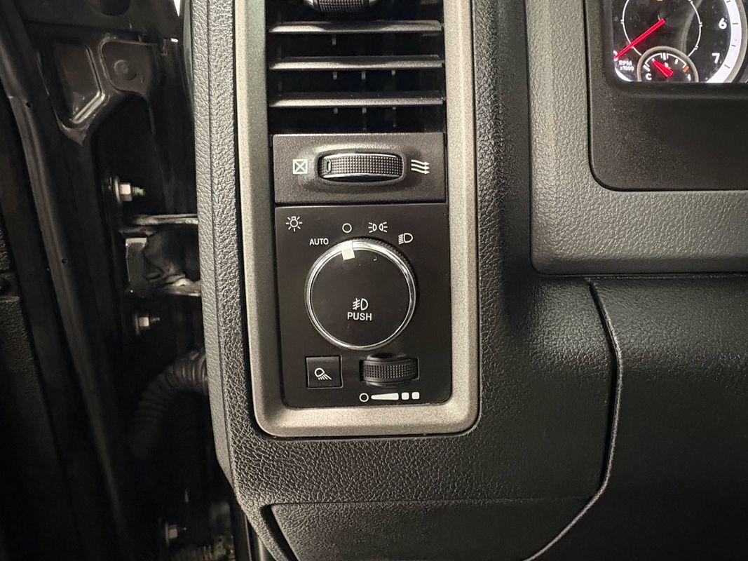 2018 Ram 1500 Express photo 20