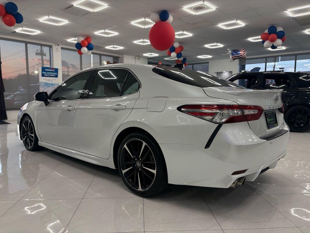2018 Toyota Camry XSE V6 photo 10