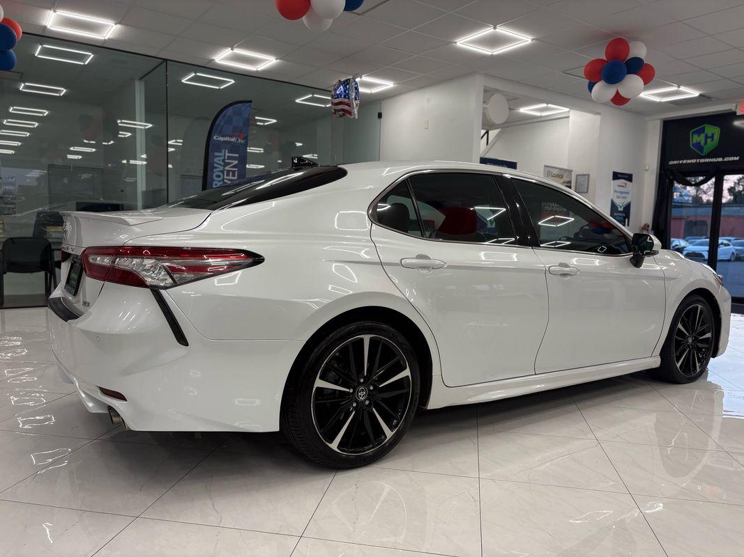 2018 Toyota Camry XSE V6 photo 12