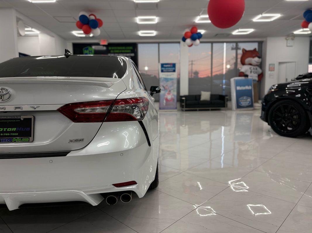 2018 Toyota Camry XSE V6 photo 14