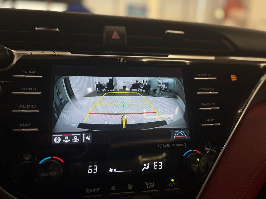 2018 Toyota Camry XSE V6 photo 21