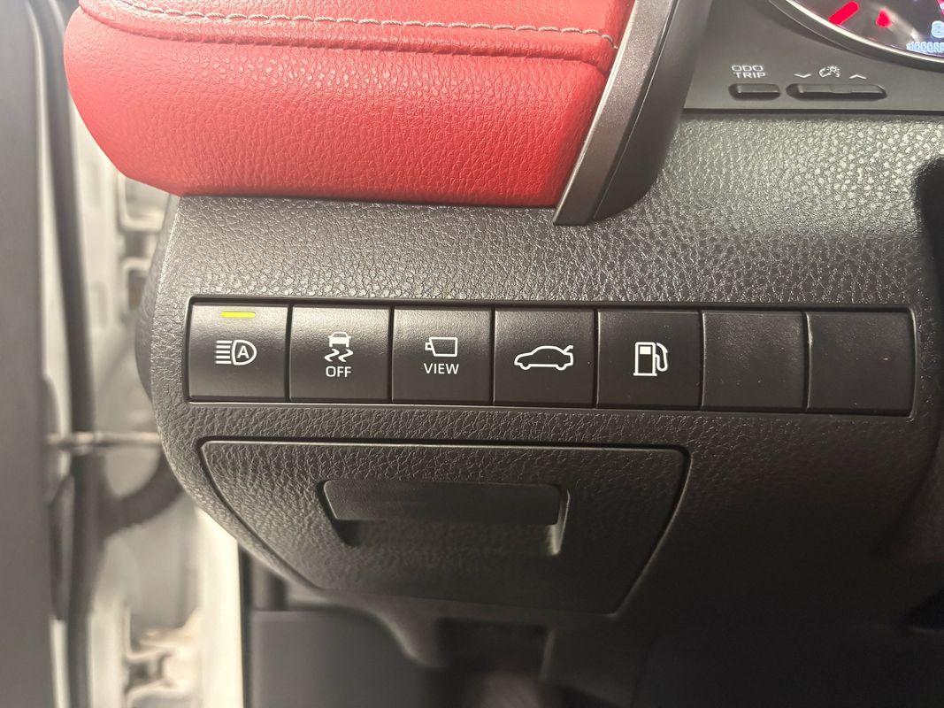 2018 Toyota Camry XSE V6 photo 27
