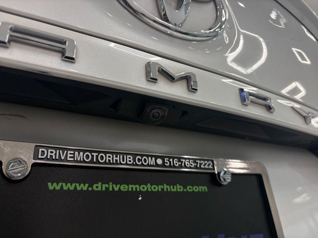 2018 Toyota Camry XSE V6 photo 42