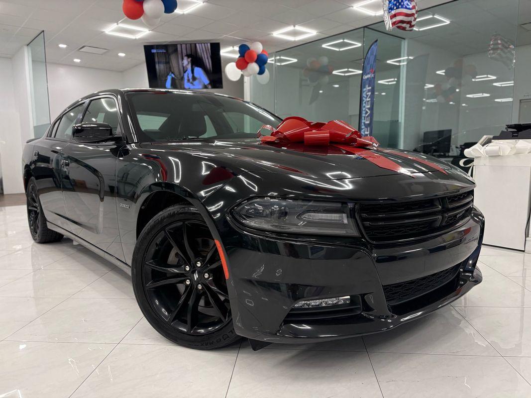 2018 Dodge Charger R/T photo 3