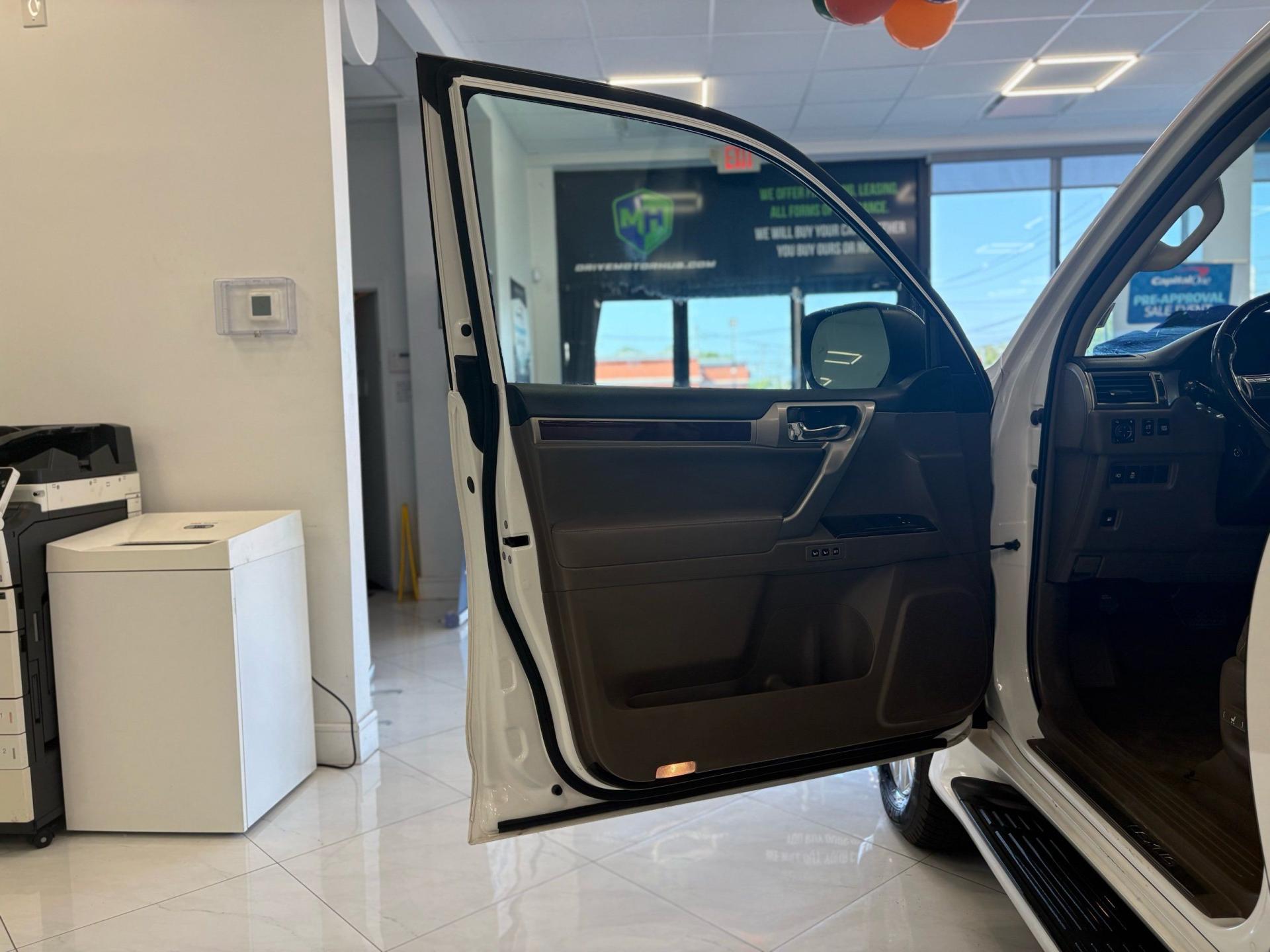 2018 Lexus GX 460 photo 27