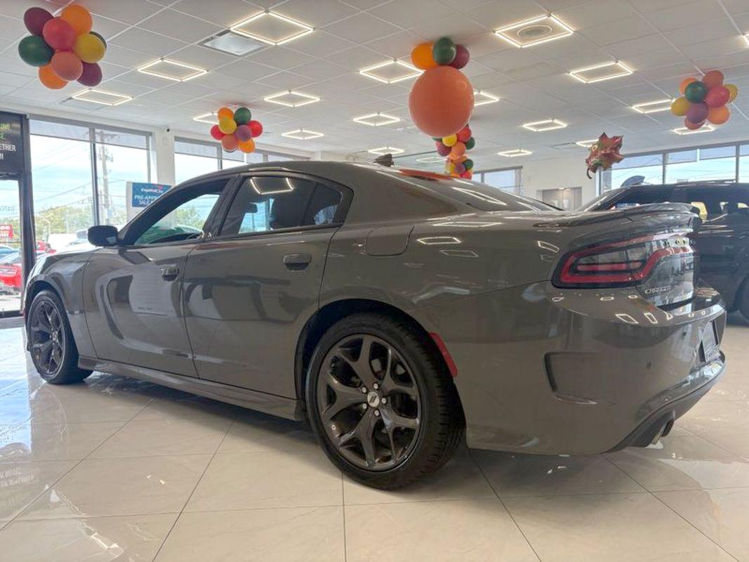 2018 Dodge Charger SXT Plus photo 9