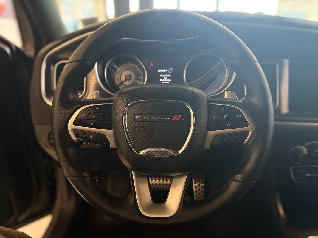 2018 Dodge Charger SXT Plus photo 15