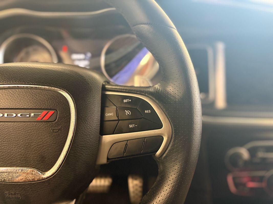 2018 Dodge Charger SXT Plus photo 17