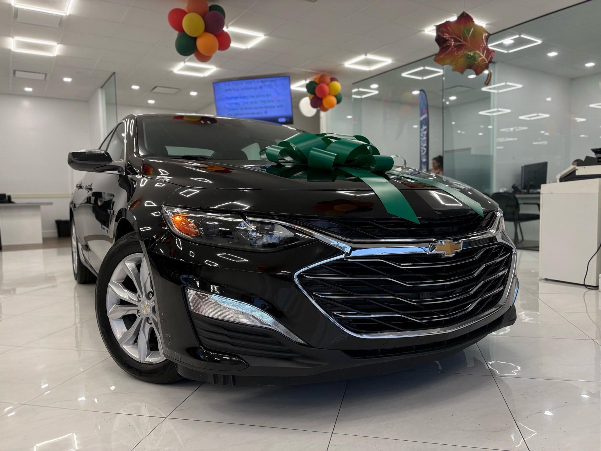2025 Chevrolet Malibu 1LT photo 3