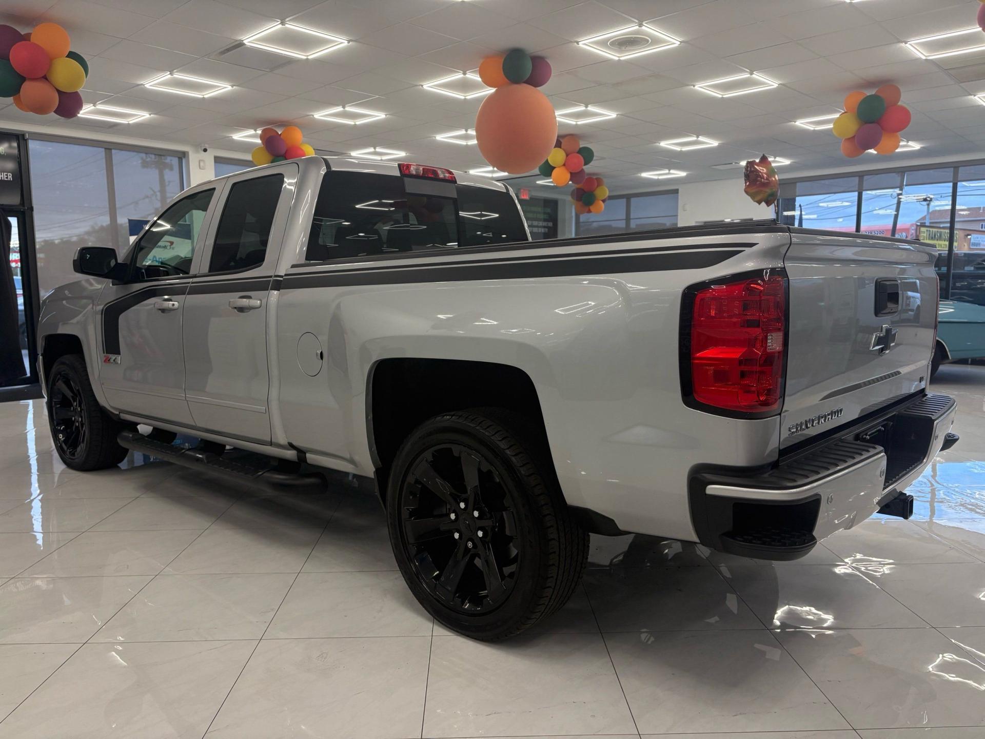 2017 Chevrolet Silverado 1500 LT - Photo 10