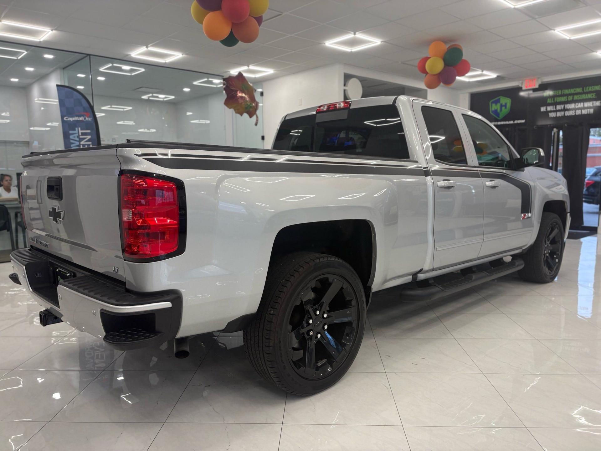 2017 Chevrolet Silverado 1500 LT - Photo 12