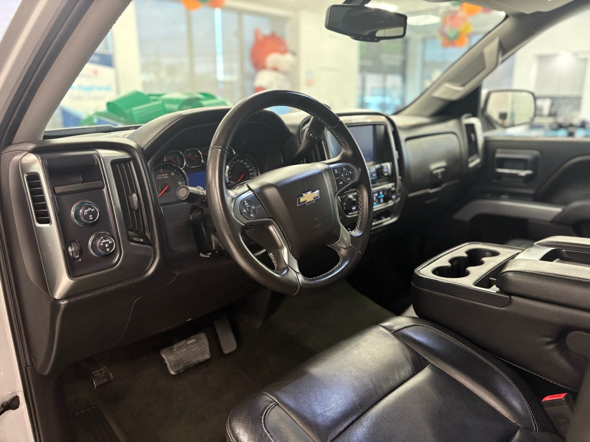 2017 Chevrolet Silverado 1500 LT - Photo 16