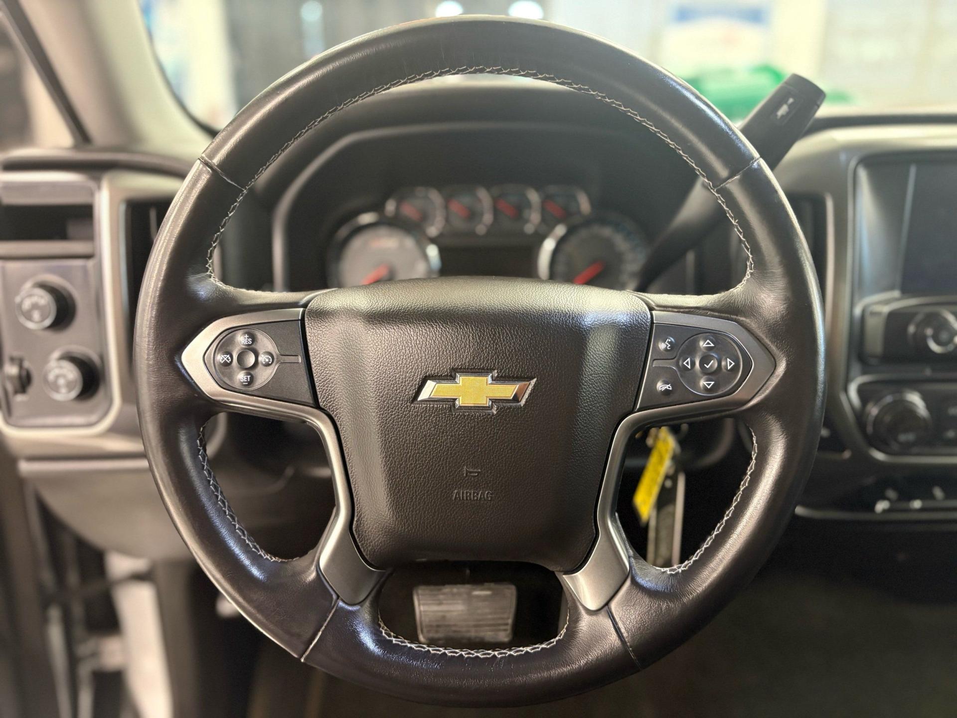 2017 Chevrolet Silverado 1500 LT - Photo 17