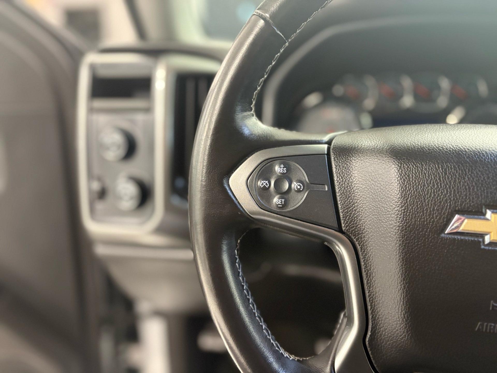 2017 Chevrolet Silverado 1500 LT - Photo 18