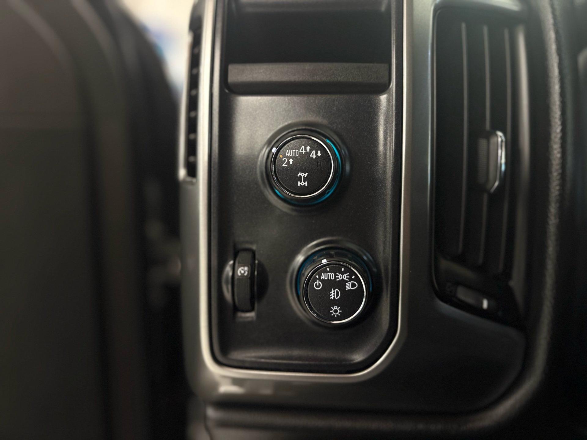 2017 Chevrolet Silverado 1500 LT - Photo 26