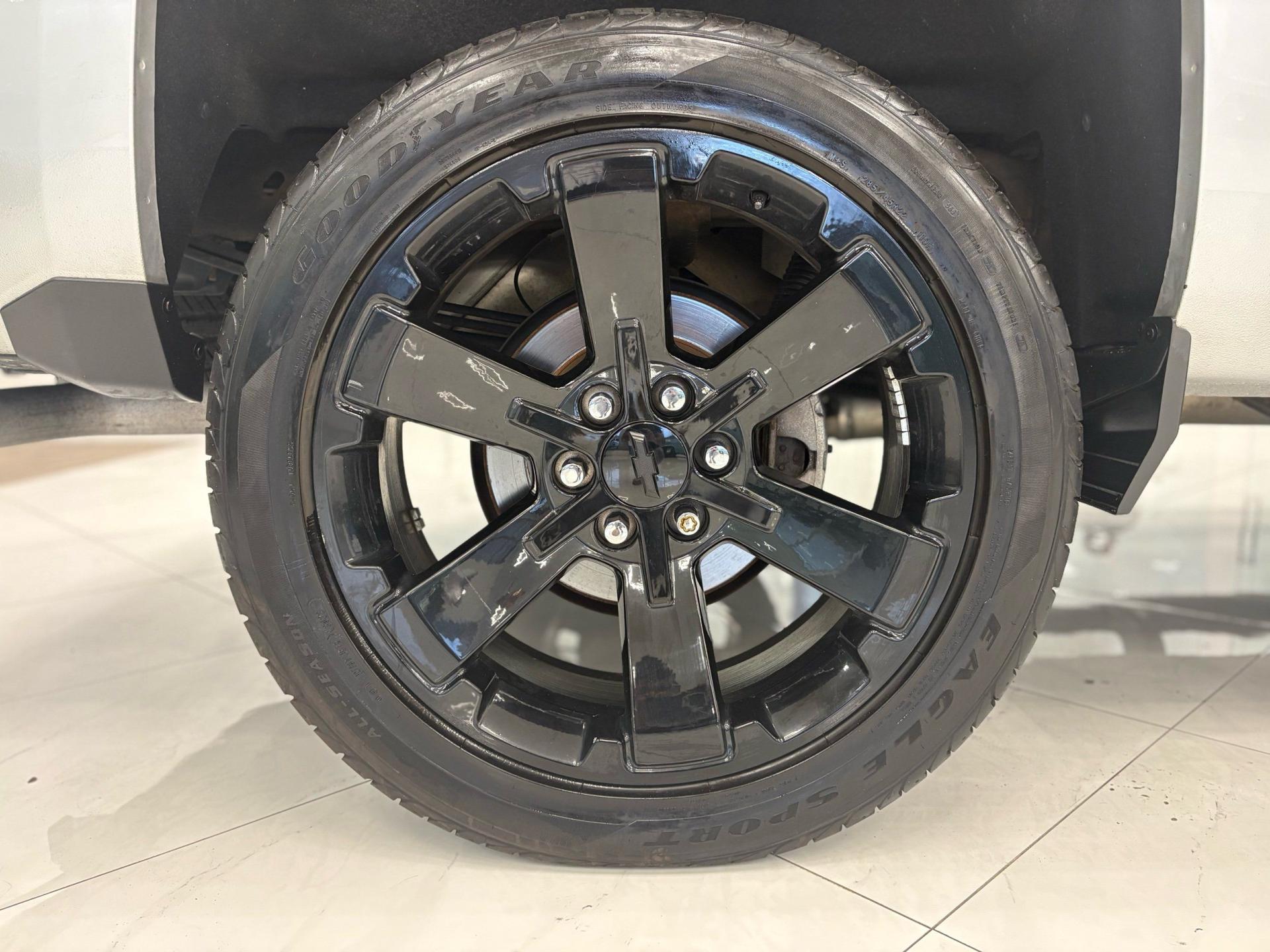 2017 Chevrolet Silverado 1500 LT - Photo 37