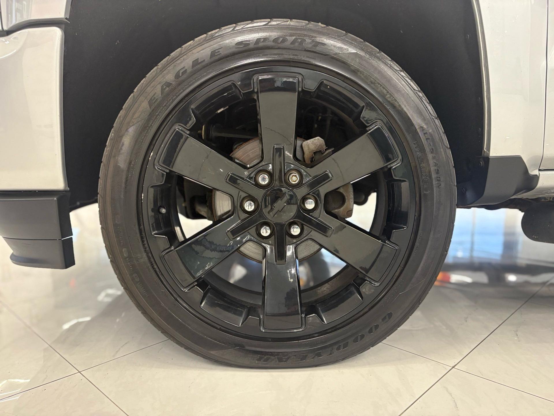 2017 Chevrolet Silverado 1500 LT - Photo 39