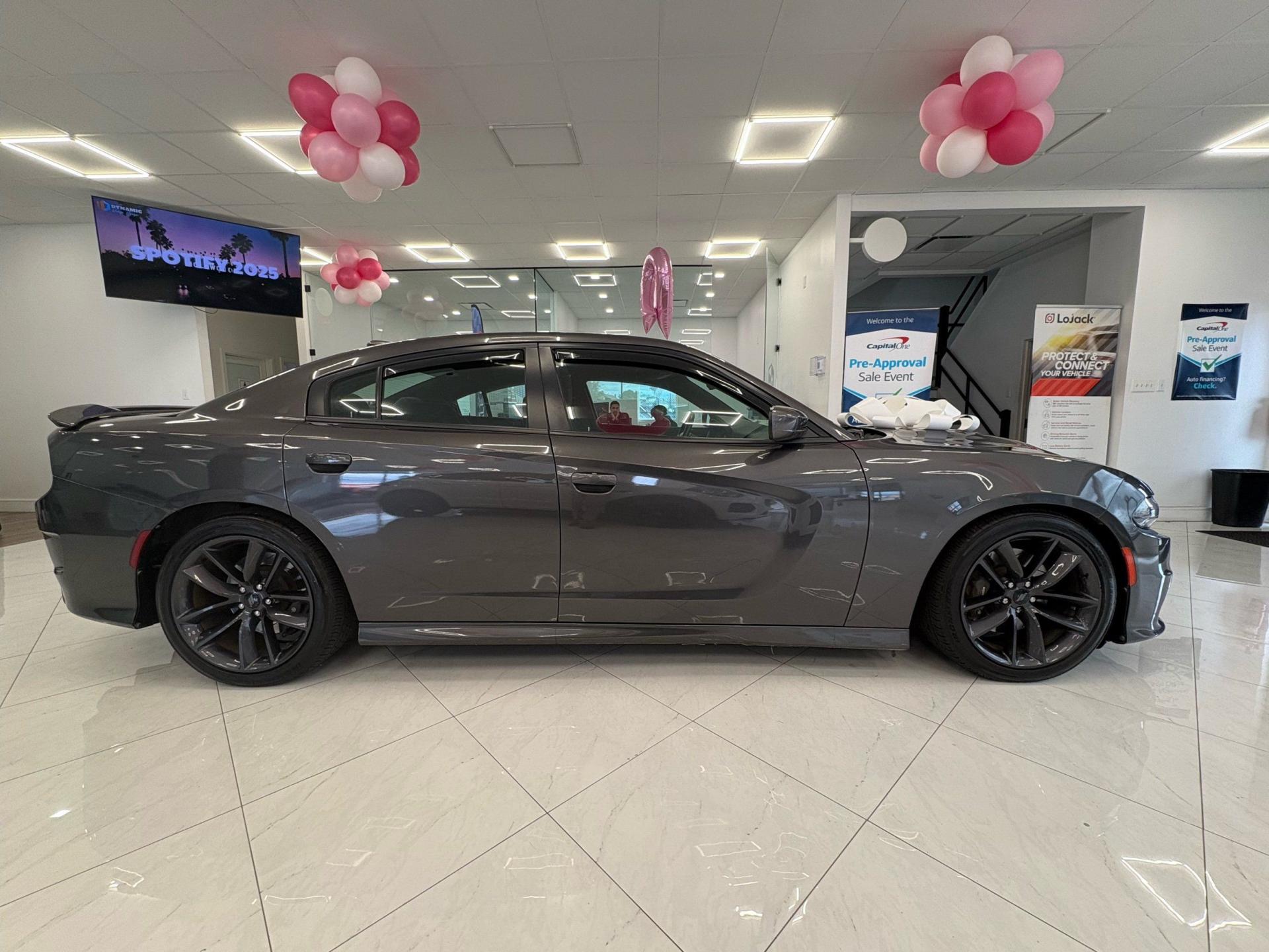 2019 Dodge Charger GT photo 3