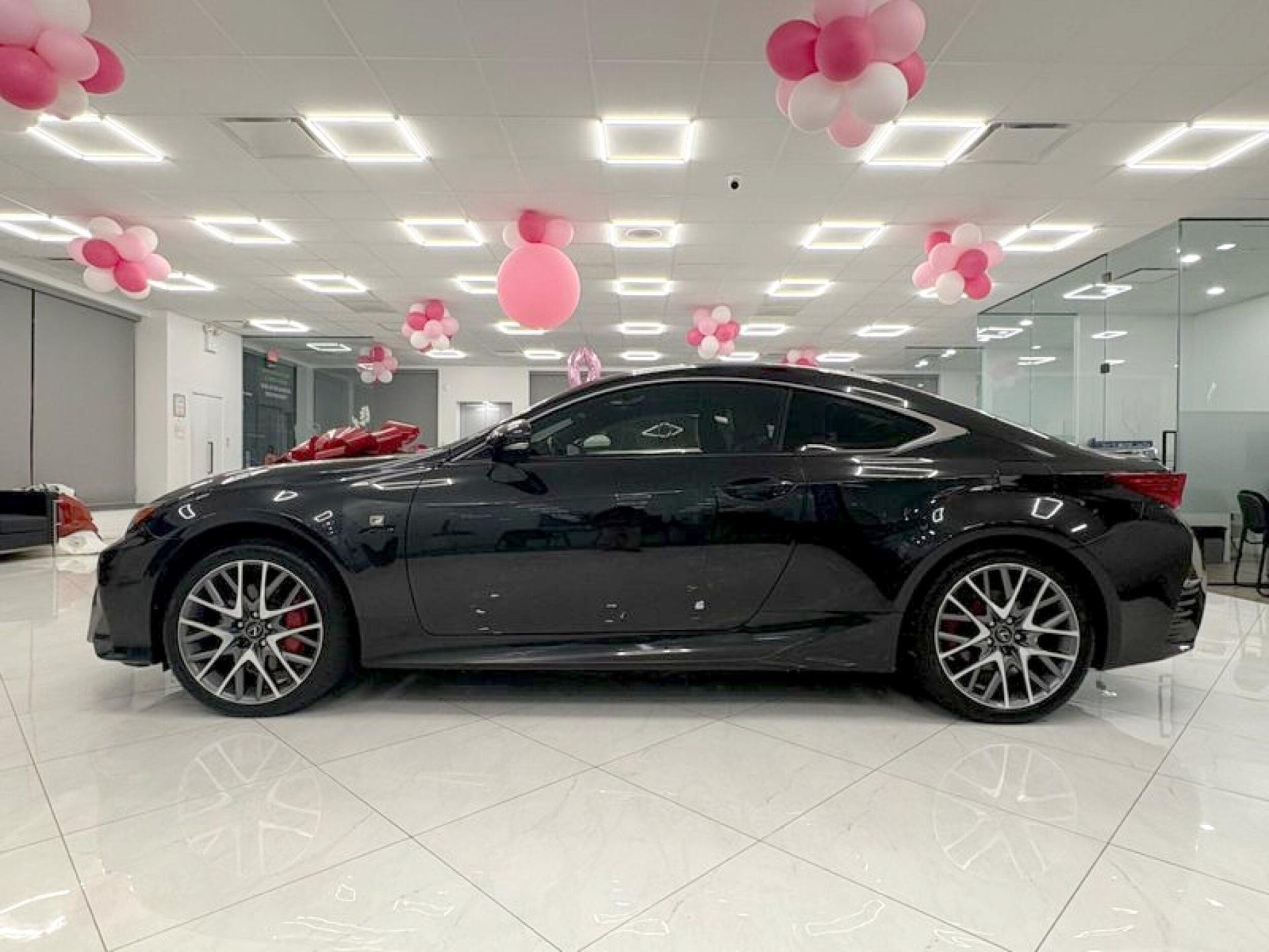 2017 Lexus RC 300 AWD photo 4