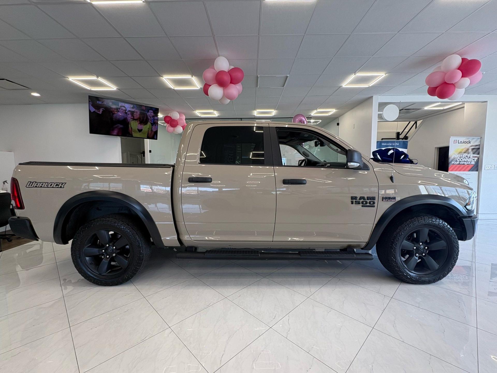 2019 Ram 1500 Classic SLT photo 3