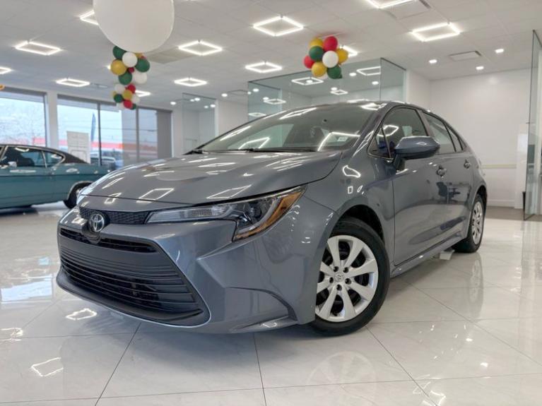 2025 Toyota Corolla LE's photo