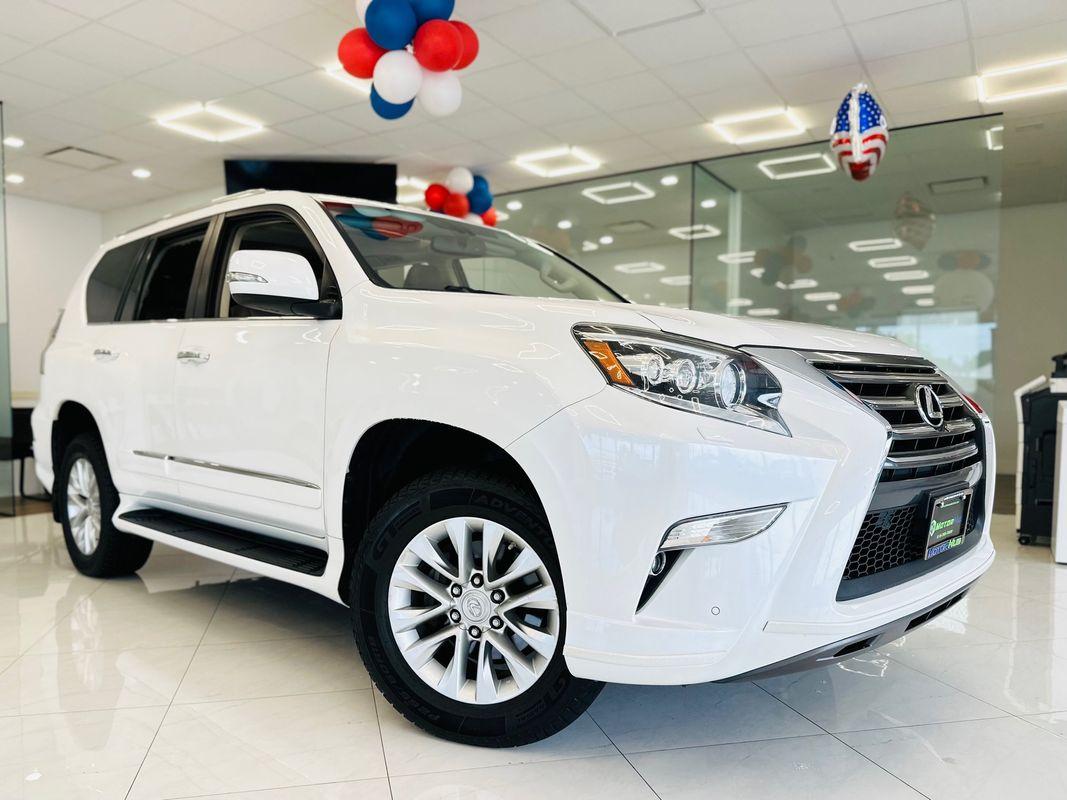 2017 Lexus GX 460 photo 3