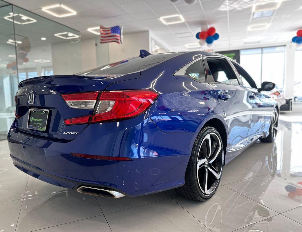 2019 Honda Accord Sport photo 4