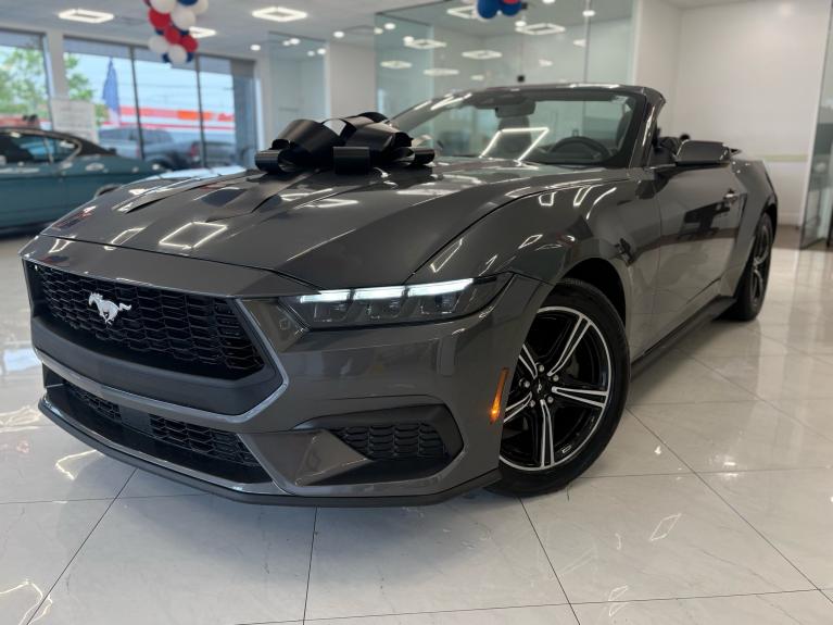 2025 Ford Mustang's photo