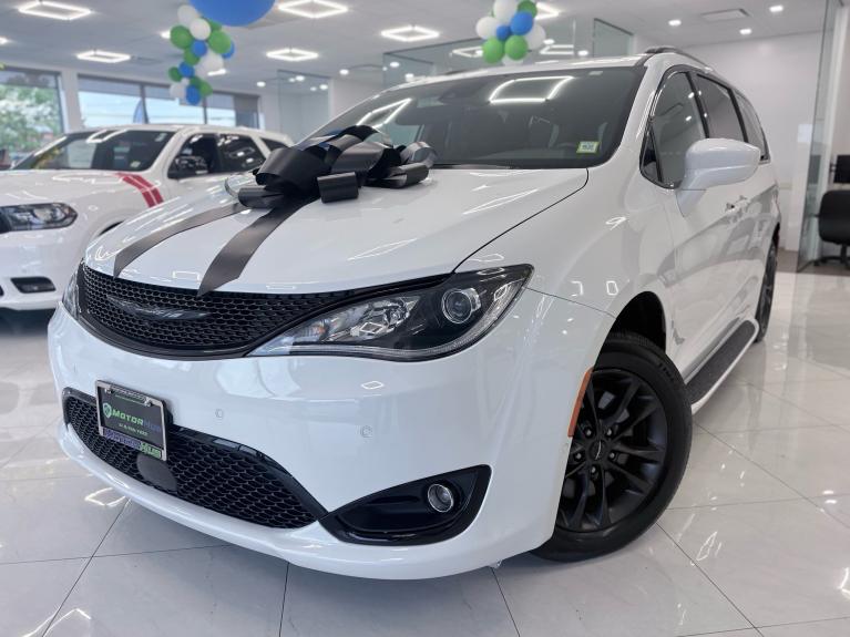 2020 Chrysler Pacifica 3.6 AWD LAUNCH EDITION AUTO 4WD's photo