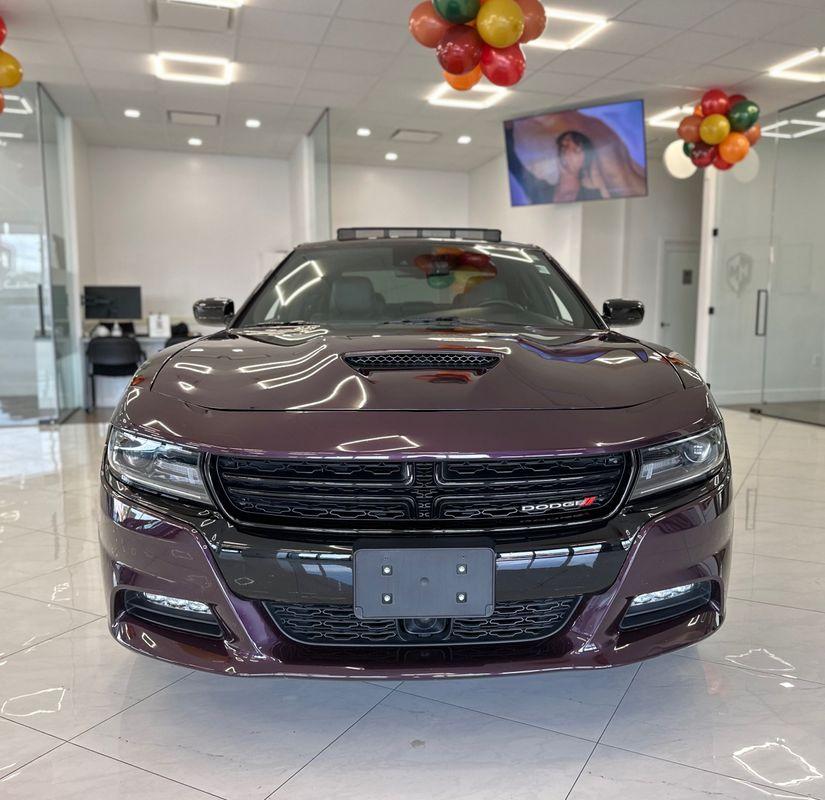 2021 Dodge Charger SXT photo 2