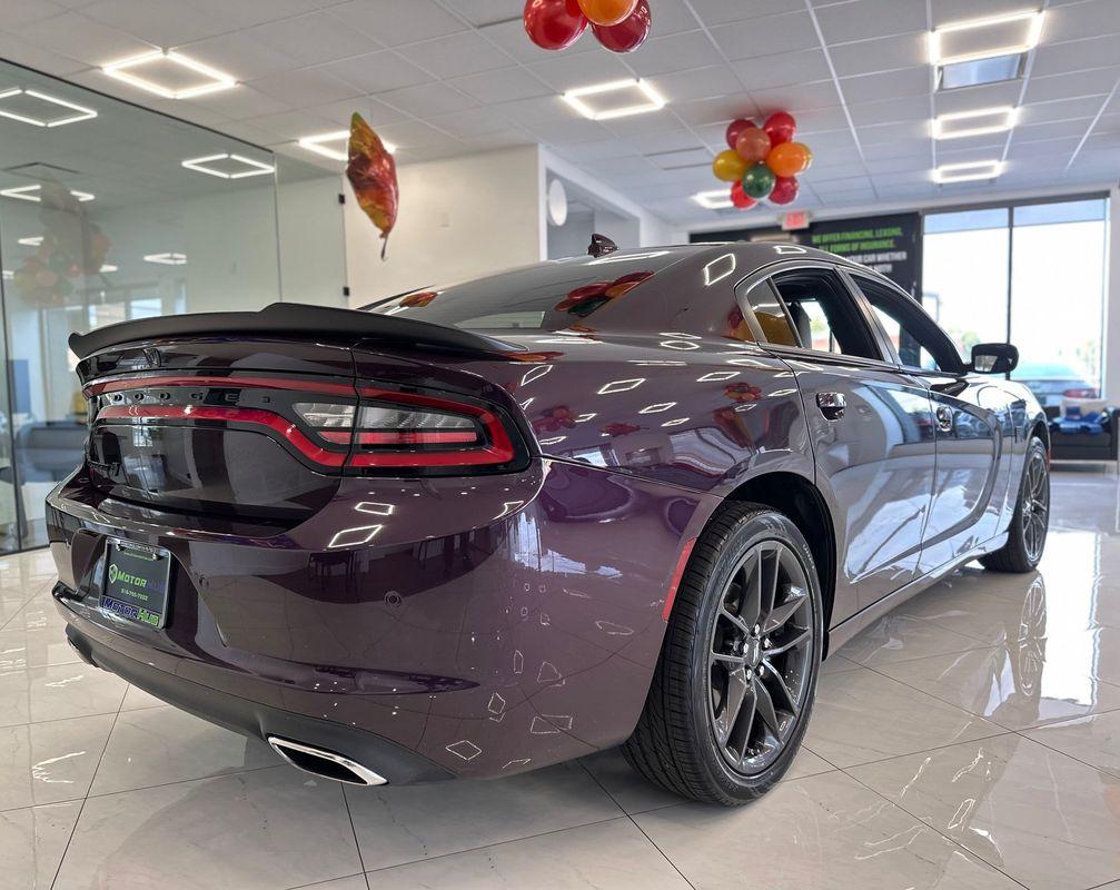 2021 Dodge Charger SXT photo 4
